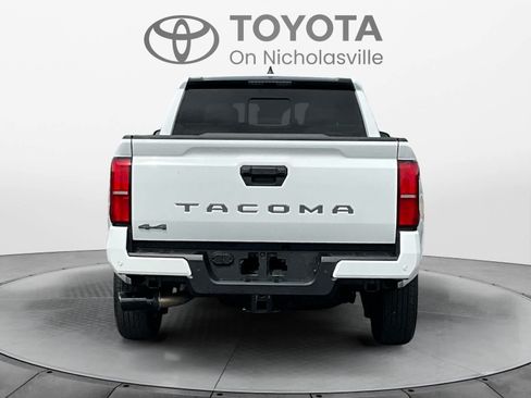 Used 2024 Toyota Tacoma SR5 AWD/4WD image 4
