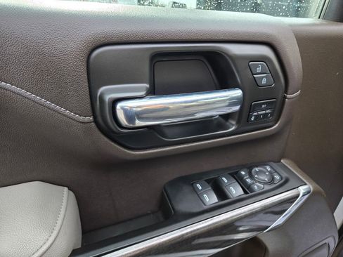 Used 2022 Chevrolet Silverado 2500 LTZ image 35