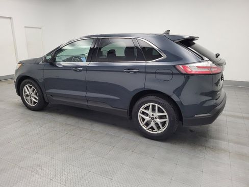 Used 2023 Ford Edge SEL image 3