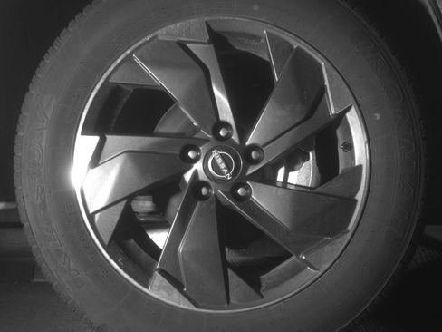Used 2025 Nissan Rogue SV AWD/4WD image 13