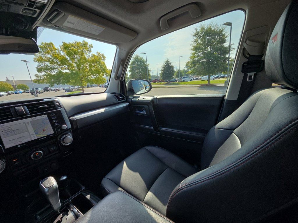 Used 2021 Toyota 4Runner TRD Off-Road Premium w/ Moonroof Package AWD/4WD image 23