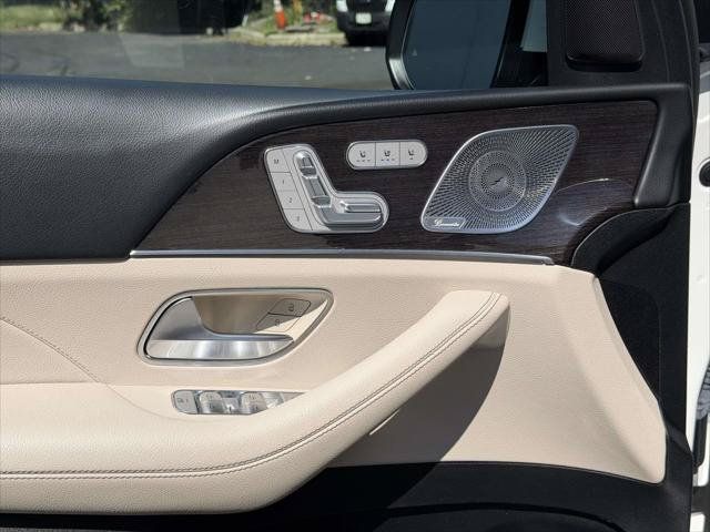 Used 2021 Mercedes-Benz GLS 450 4MATIC image 13