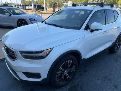 Used 2022 Volvo XC40 T5 Inscription w/ Advanced Package