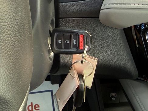 Used 2021 Honda HR-V LX image 31