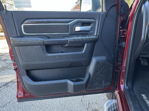 Used 2024 RAM 2500 Big Horn image 17