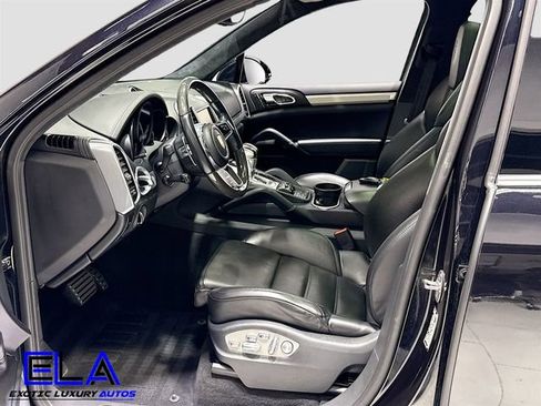 Used 2016 Porsche Cayenne Turbo image 21