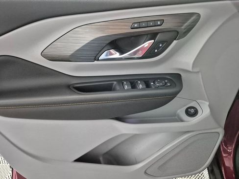 Certified 2021 GMC Terrain SLT image 17