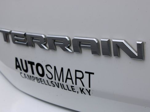Used 2020 GMC Terrain SLE w/ GMC Pro Grade Package AWD/4WD image 6