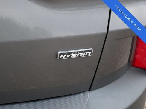 Used 2022 Ford Escape SEL w/ Technology Package FWD image 8