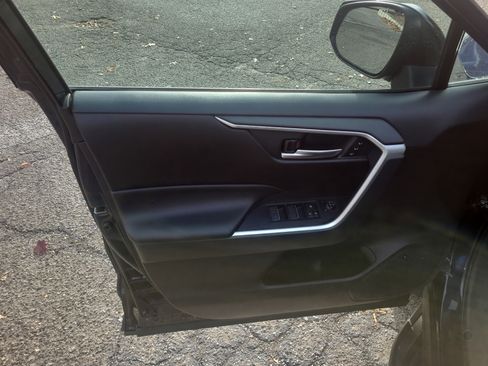 Certified 2023 Toyota RAV4 XLE Premium image 14