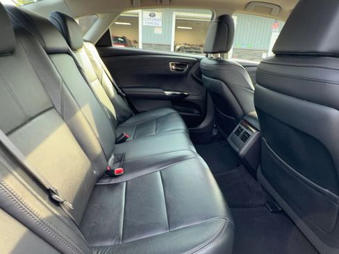 Used 2013 Toyota Avalon XLE Touring FWD image 21