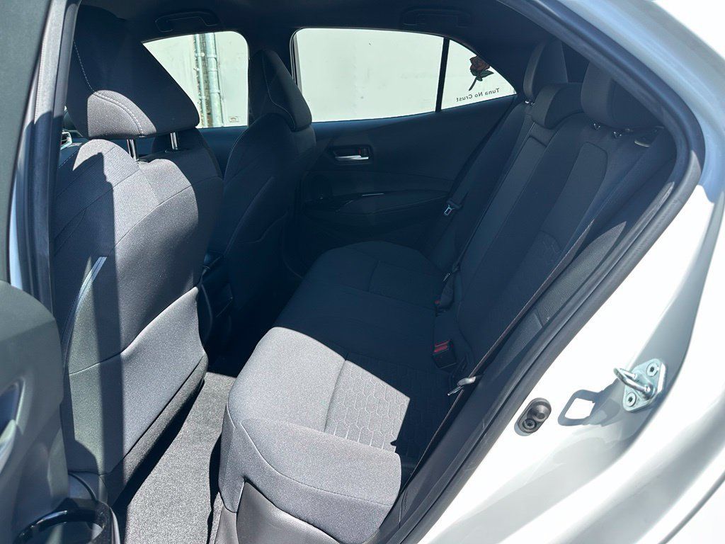 Used 2021 Toyota Corolla SE FWD image 8