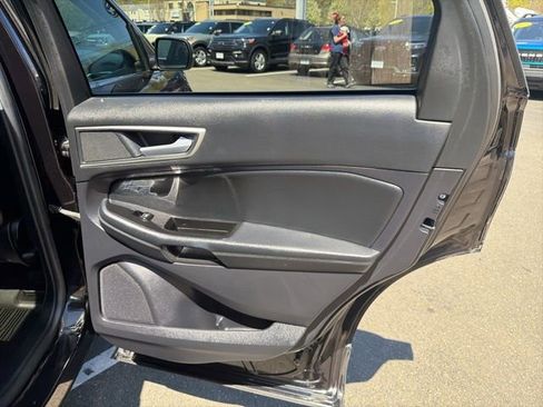 Used 2020 Ford Edge SEL w/ Convenience Package AWD/4WD image 29