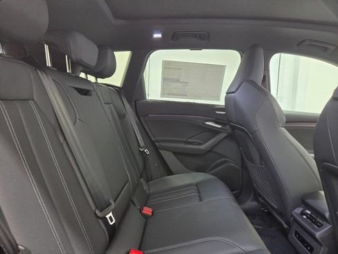 New 2027 Audi Q6 e-tron Premium Plus AWD/4WD image 4