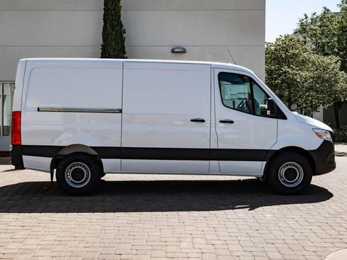 New 2026 Mercedes-Benz Sprinter 2500 image 11