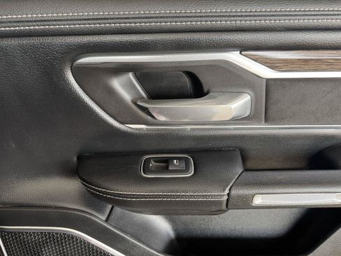 Used 2020 RAM 1500 Laramie RWD image 38