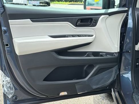 New 2026 Honda Odyssey EX-L image 9