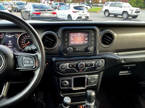 Used 2021 Jeep Wrangler Sport image 6