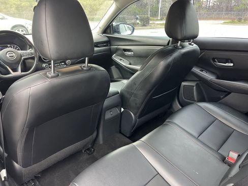 Used 2024 Nissan Sentra SR w/ SR Premium Package image 18