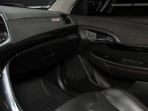 Used 2016 Chevrolet SS RWD image 34