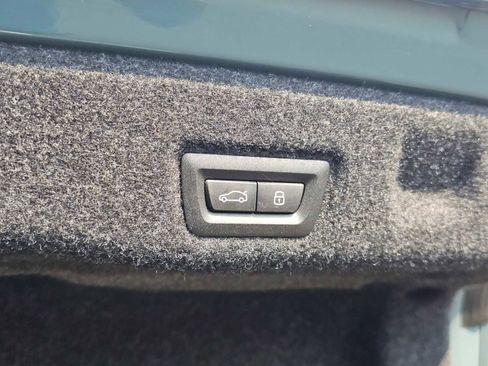 Used 2026 BMW i5 eDrive40 image 17