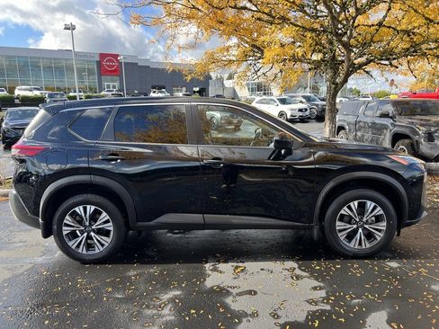 Used 2023 Nissan Rogue SV image 7