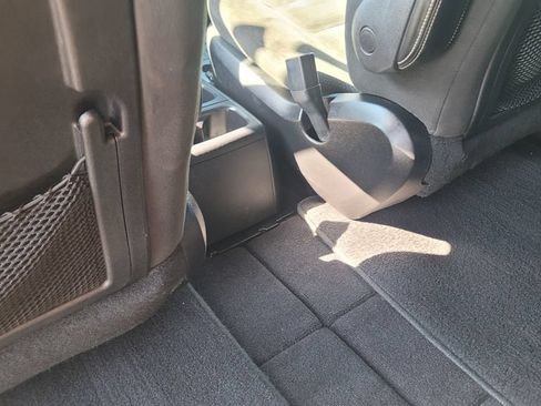 Used 2016 Dodge Grand Caravan SE FWD image 26