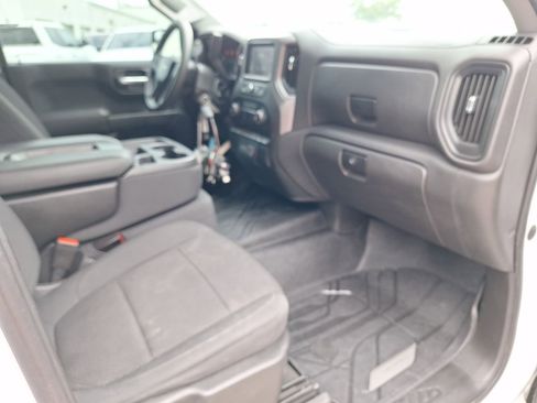 Used 2022 Chevrolet Silverado 1500 Custom w/ LPO, Dark Essentials Package RWD image 30