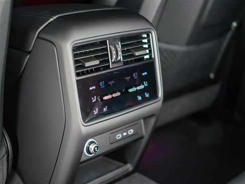 New 2026 Porsche Cayenne Coupe image 29