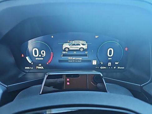 Used 2025 Ford Explorer ST-Line w/ Premium Package image 17