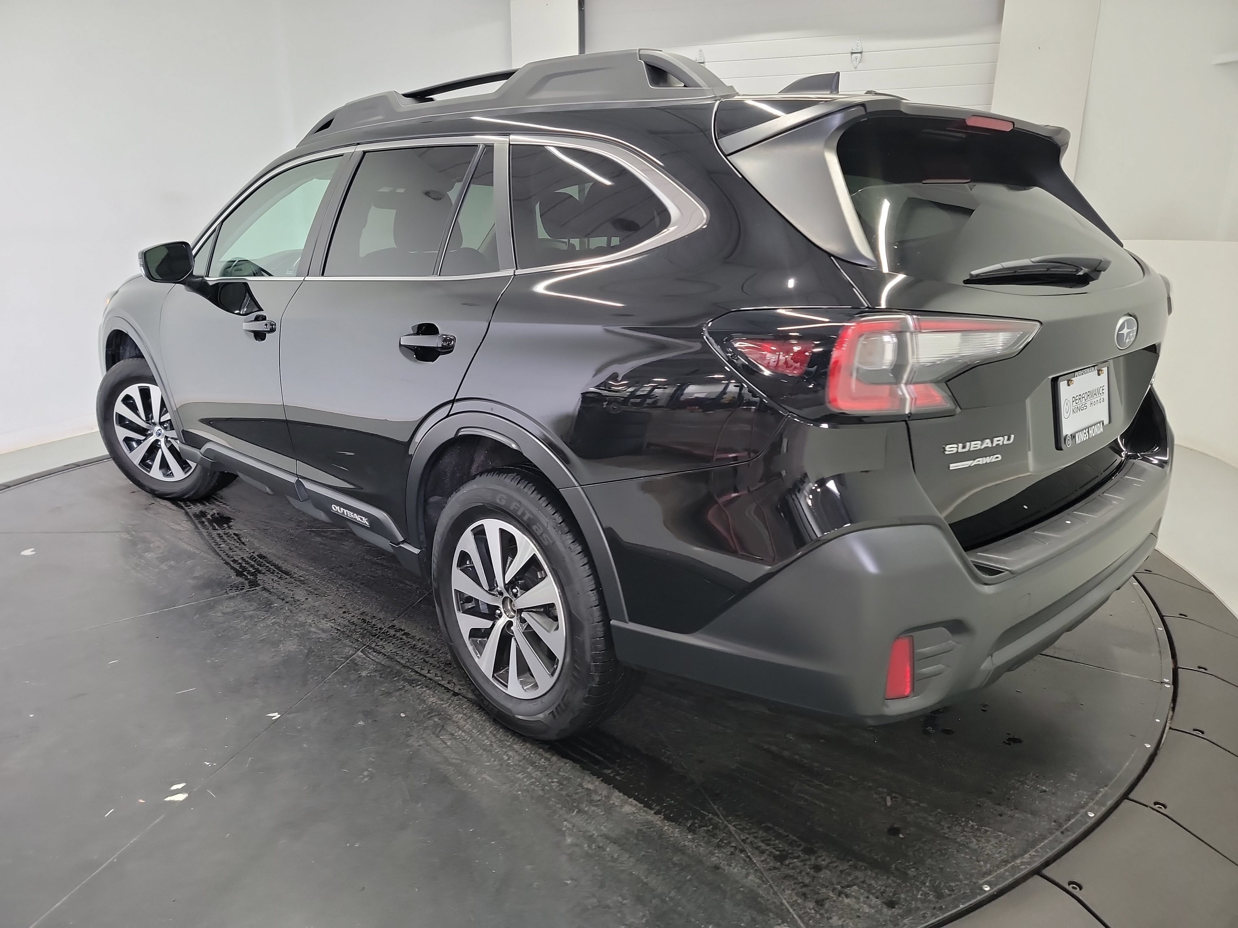 Used 2021 Subaru Outback Premium AWD/4WD image 6