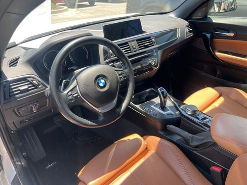 Used 2020 BMW 230i Convertible w/ Premium Package RWD image 5