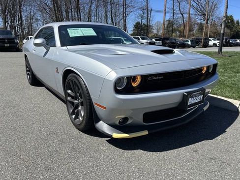 Certified 2023 Dodge Challenger R/T Scat Pack RWD image 2