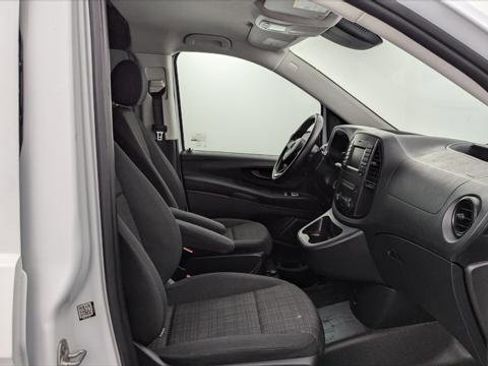 Used 2020 Mercedes-Benz Metris image 19