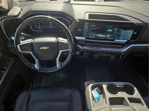 Used 2024 Chevrolet Silverado 2500 LTZ image 16