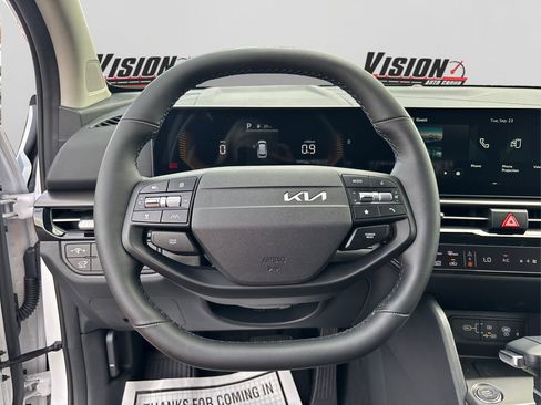 New 2026 Kia Sportage EX image 17