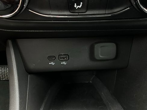 Used 2025 Buick Encore GX Preferred image 24