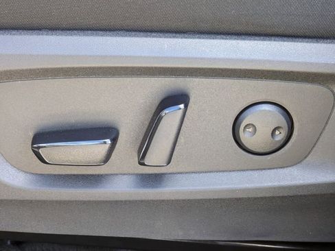 New 2026 Nissan Pathfinder SV image 22