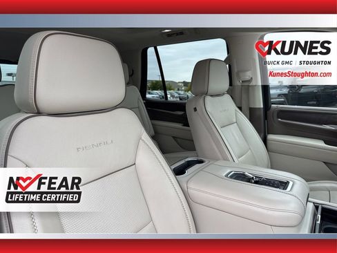 Used 2021 GMC Yukon Denali w/ Denali Premium Package image 52