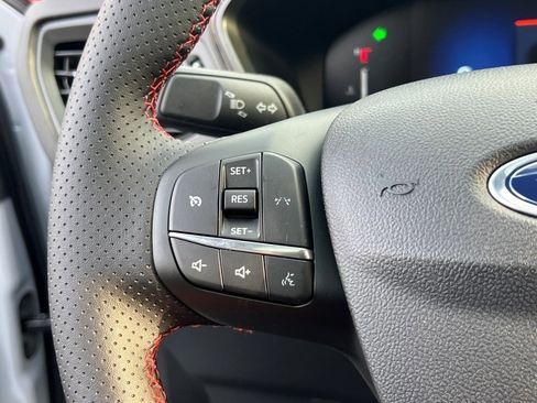 New 2026 Ford Escape ST-Line w/ Cold Weather Package image 19