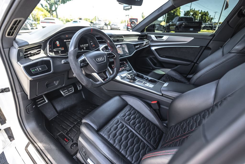 Used 2021 Audi RS 6 w/ Carbon Optic Package AWD/4WD image 18