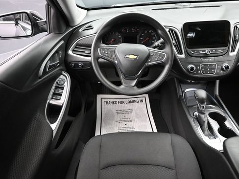 Used 2024 Chevrolet Malibu LT image 10