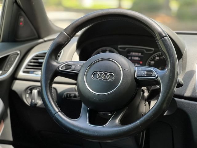 Used 2016 Audi Q3 2.0T Prestige w/ Prestige Package AWD/4WD image 28