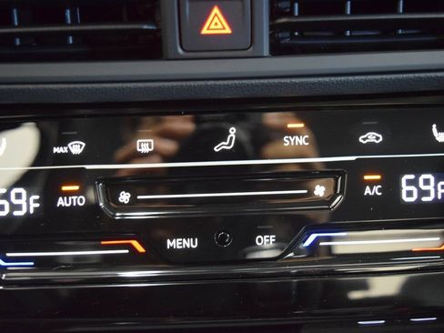 New 2026 Volkswagen Jetta SE image 11