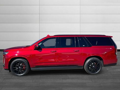 Used 2022 Cadillac Escalade ESV Sport Platinum w/ LPO, ONYX Package image 2