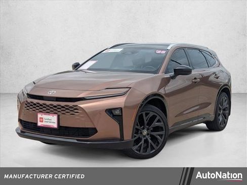 Certified 2025 Toyota Crown Signia w/ Advanced Technology Package AWD/4WD image 1