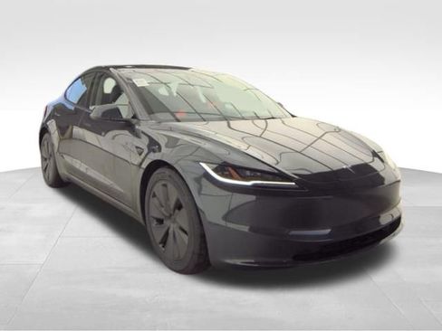 Used 2024 Tesla Model 3 Long Range AWD/4WD image 3