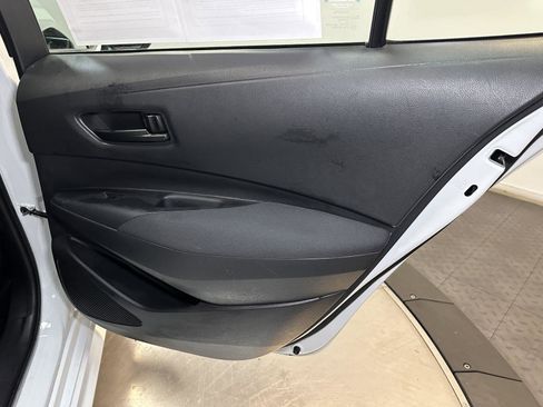 Used 2023 Toyota Corolla LE image 33