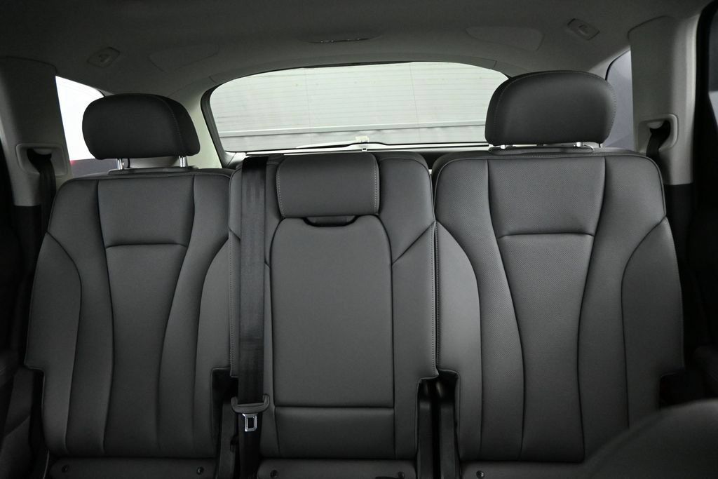 New 2026 Audi Q7 2.0T Premium Plus AWD/4WD image 18