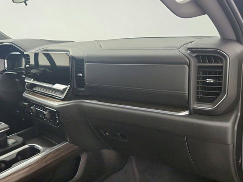 Used 2025 Chevrolet Silverado 1500 RST image 30